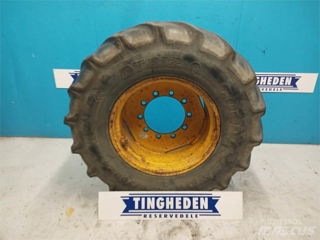  24 420/70R24 Tyres, wheels and rims