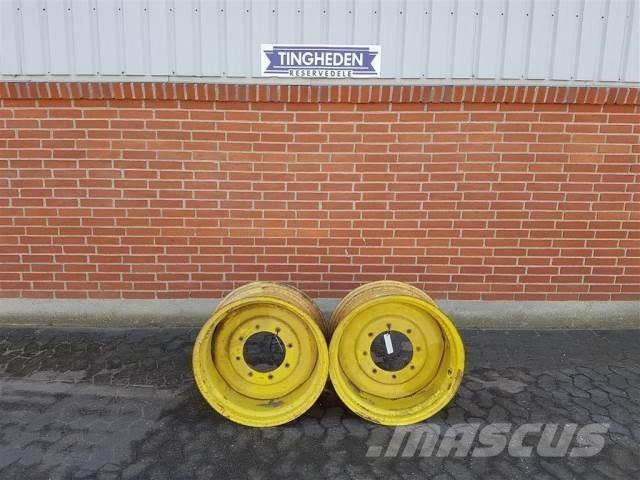  24 W11X24 Tyres, wheels and rims