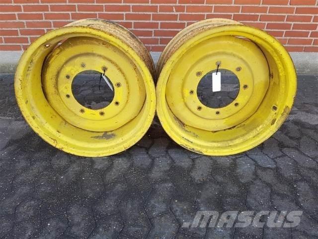  24 W11X24 Tyres, wheels and rims