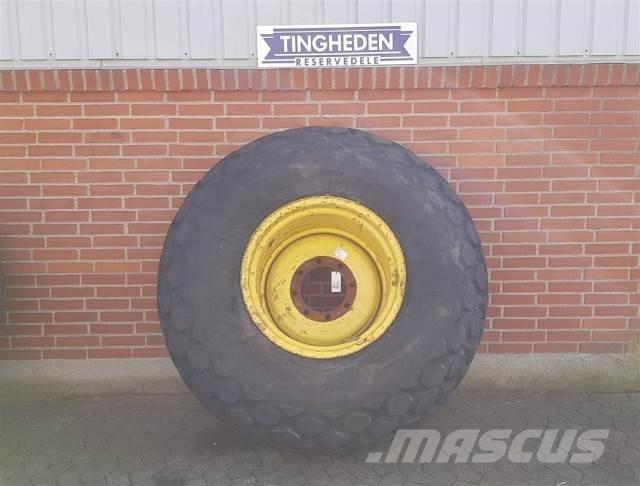  26 23.1-26 Tyres, wheels and rims
