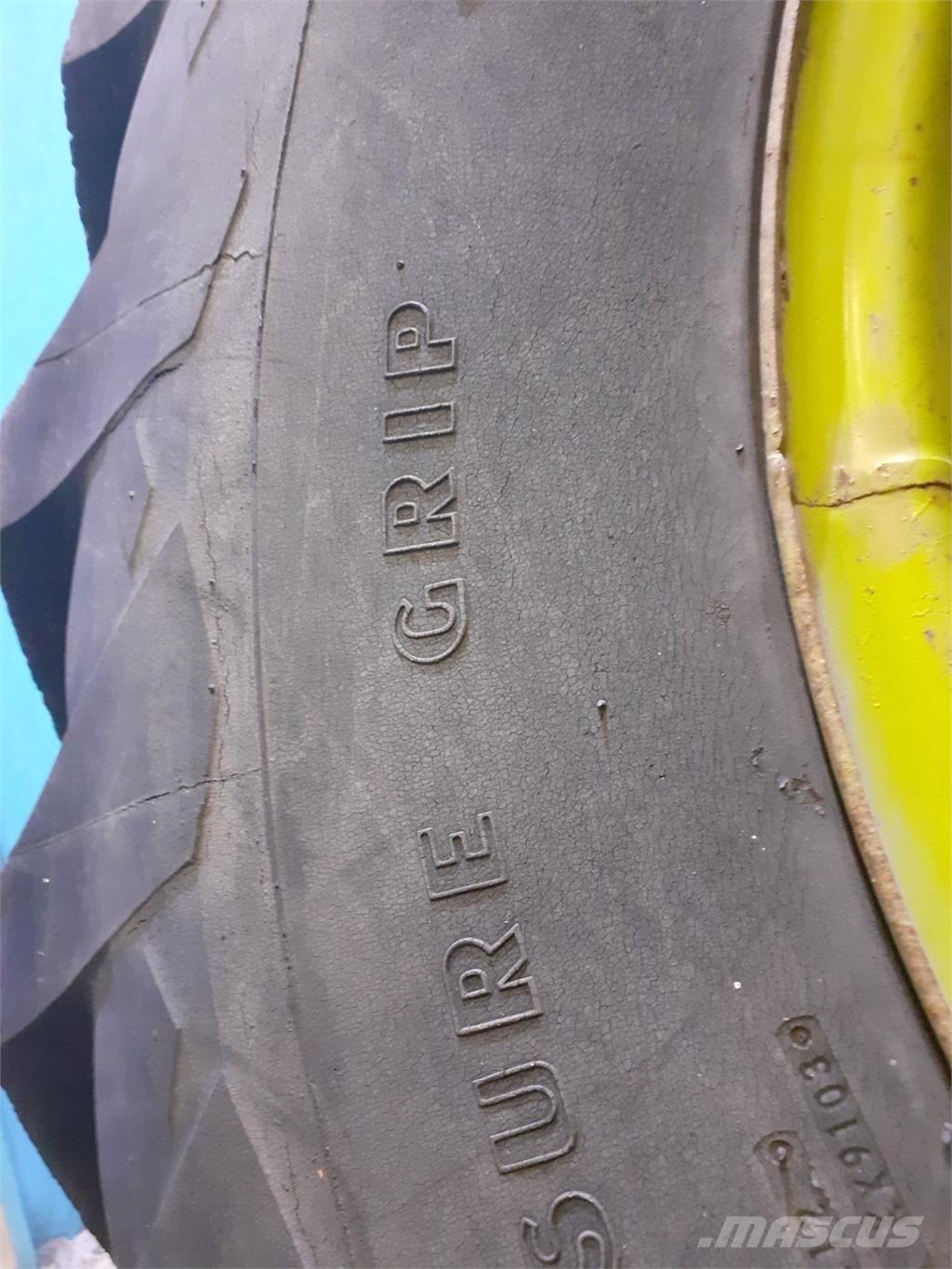  26 23.1-26 Tyres, wheels and rims