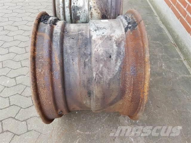  26 DW20AX26 Tyres, wheels and rims