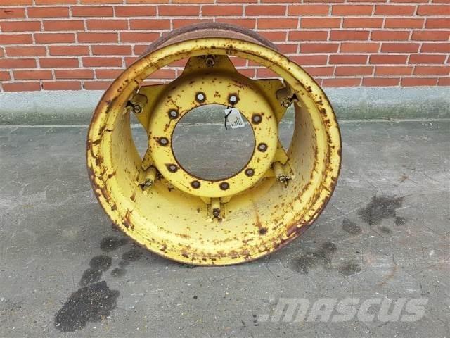  26 W15LX26 Tyres, wheels and rims