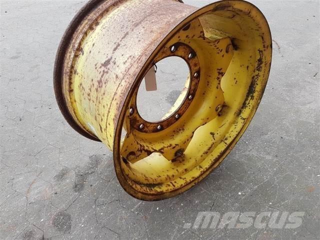  26 W15LX26 Tyres, wheels and rims