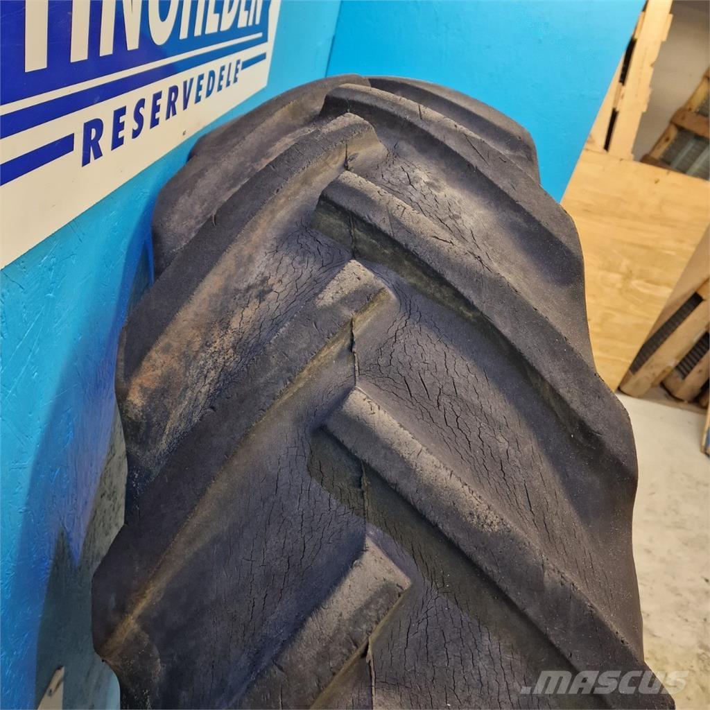  30 18.4-30 Tyres, wheels and rims