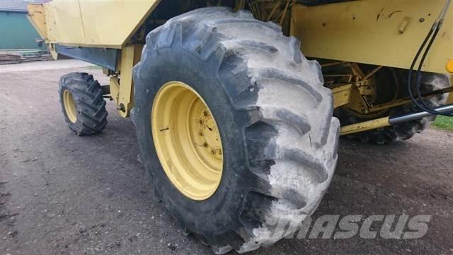  32 30.5L-32 Tyres, wheels and rims