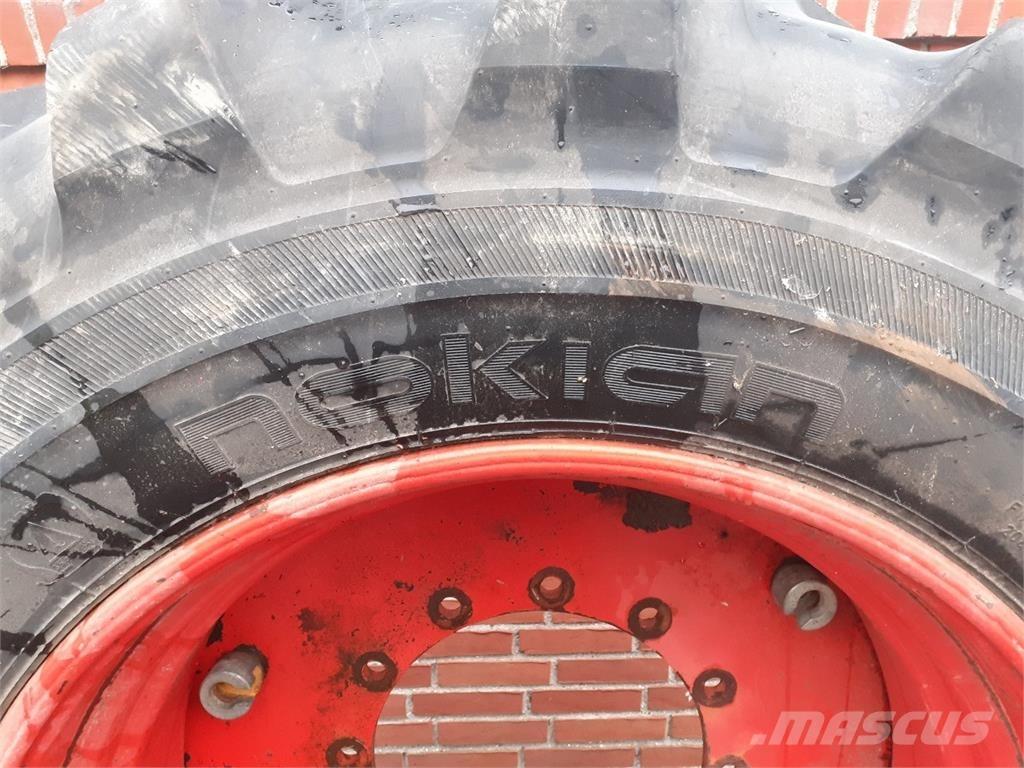  34 600/65R34 Tyres, wheels and rims