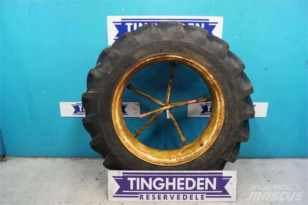  38 16.9-38 Tyres, wheels and rims