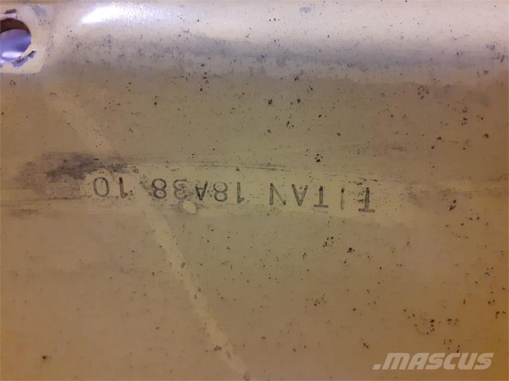  38 18AX38 Tyres, wheels and rims