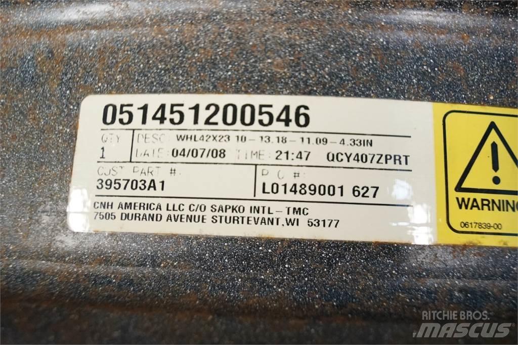  42 WHL42X23 Tyres, wheels and rims