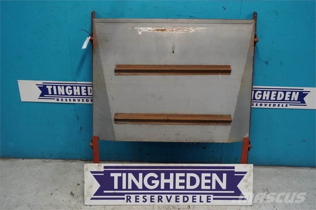 CASE 1460 Sand and salt spreaders