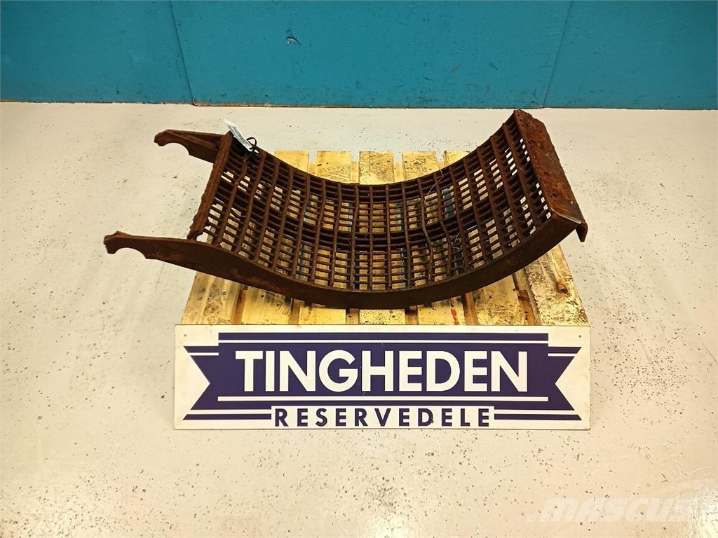 CASE 1640 Combine harvester accessories