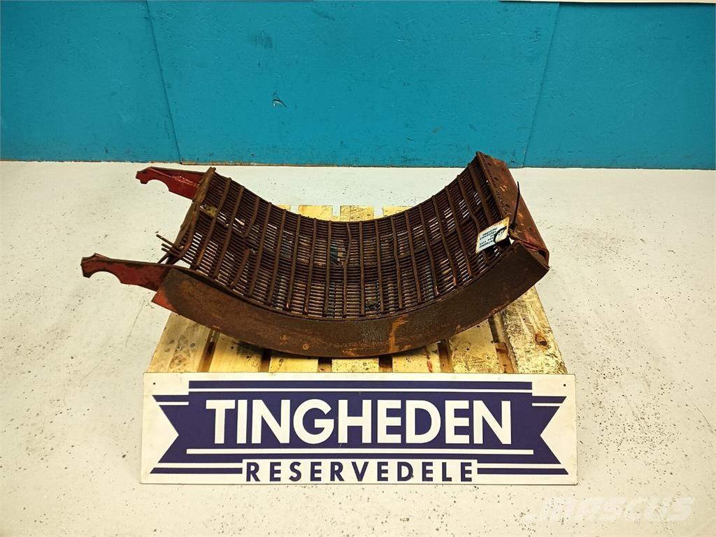 CASE 1640 Combine harvester accessories