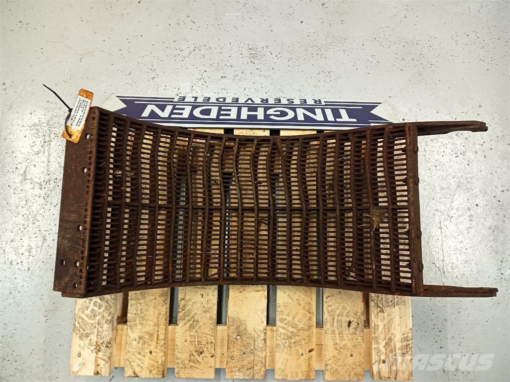 CASE 1640 Combine harvester accessories