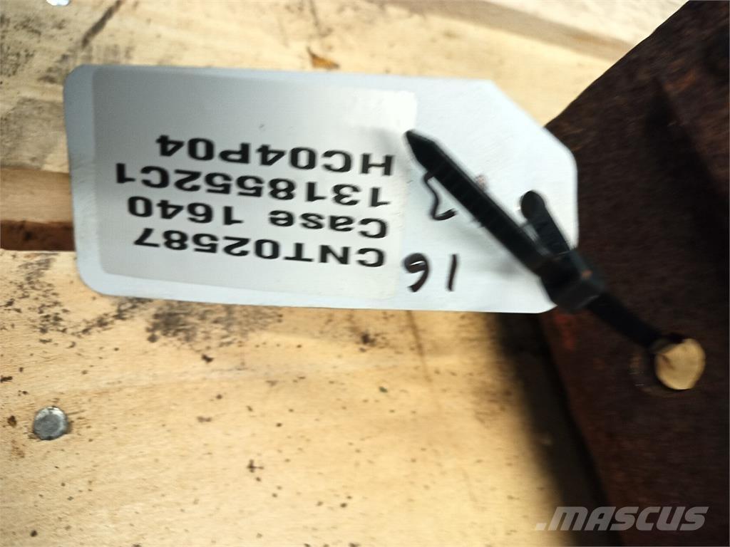 CASE 1640 Combine harvester accessories