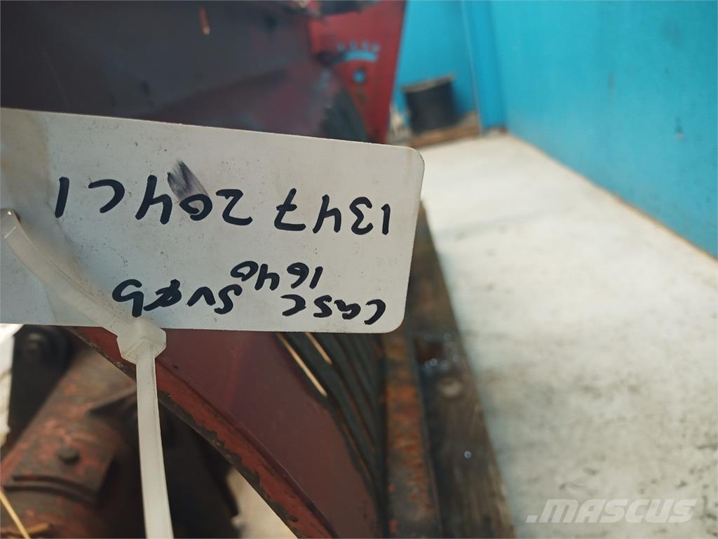 CASE 1640 Combine harvester accessories