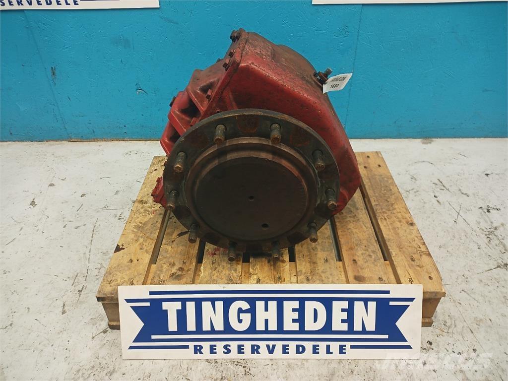 CASE 1680 Combine harvester accessories