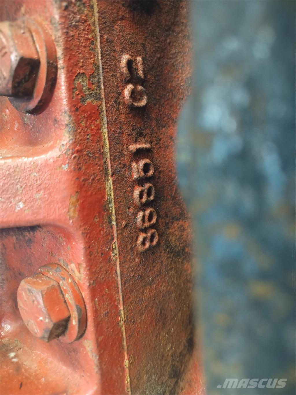 CASE 1680 Combine harvester accessories