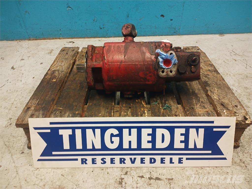 CASE 1680 Hydraulics