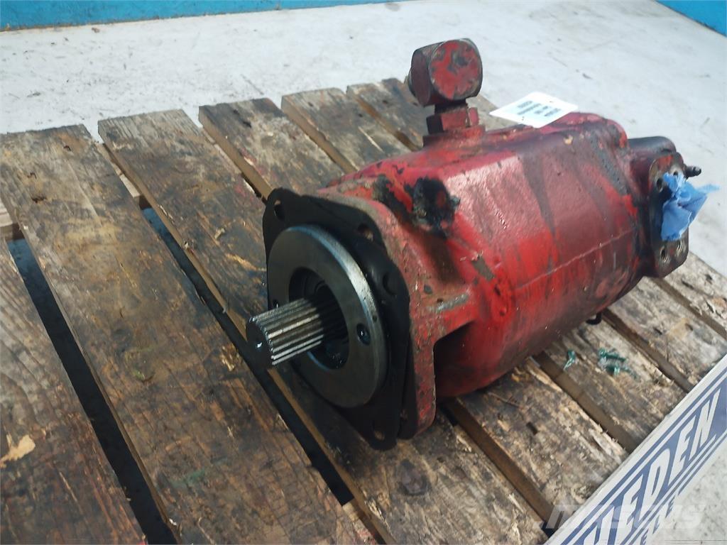 CASE 1680 Hydraulics