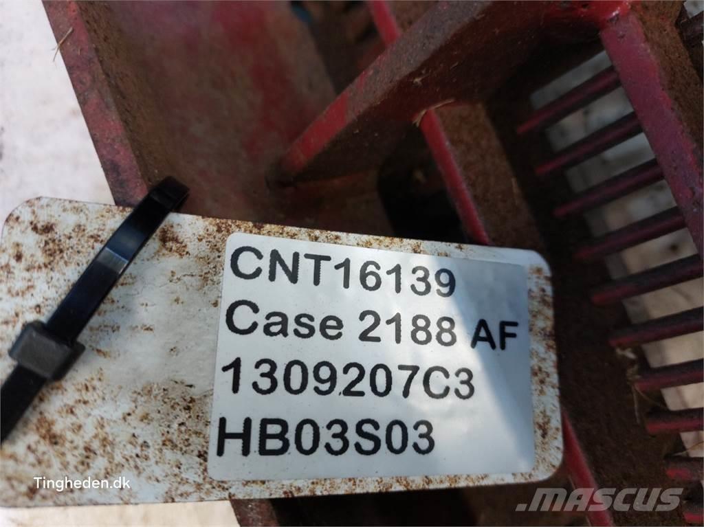 CASE 2188 Combine harvester accessories