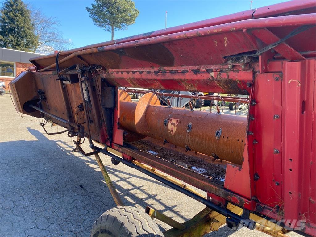 CASE 22 Combine harvester accessories