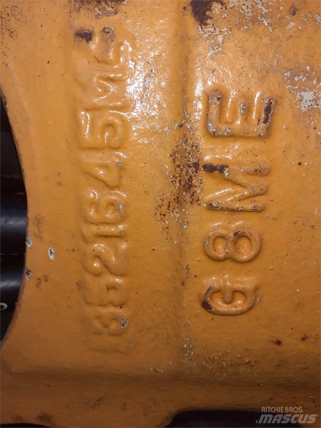 CASE 595 Backhoes