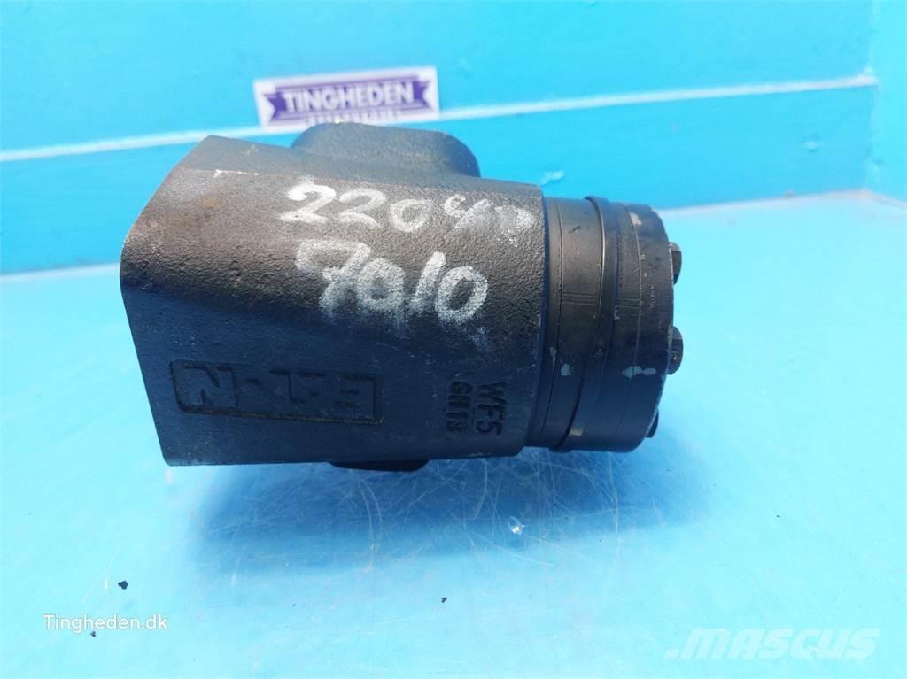 CASE 7010 Hydraulics