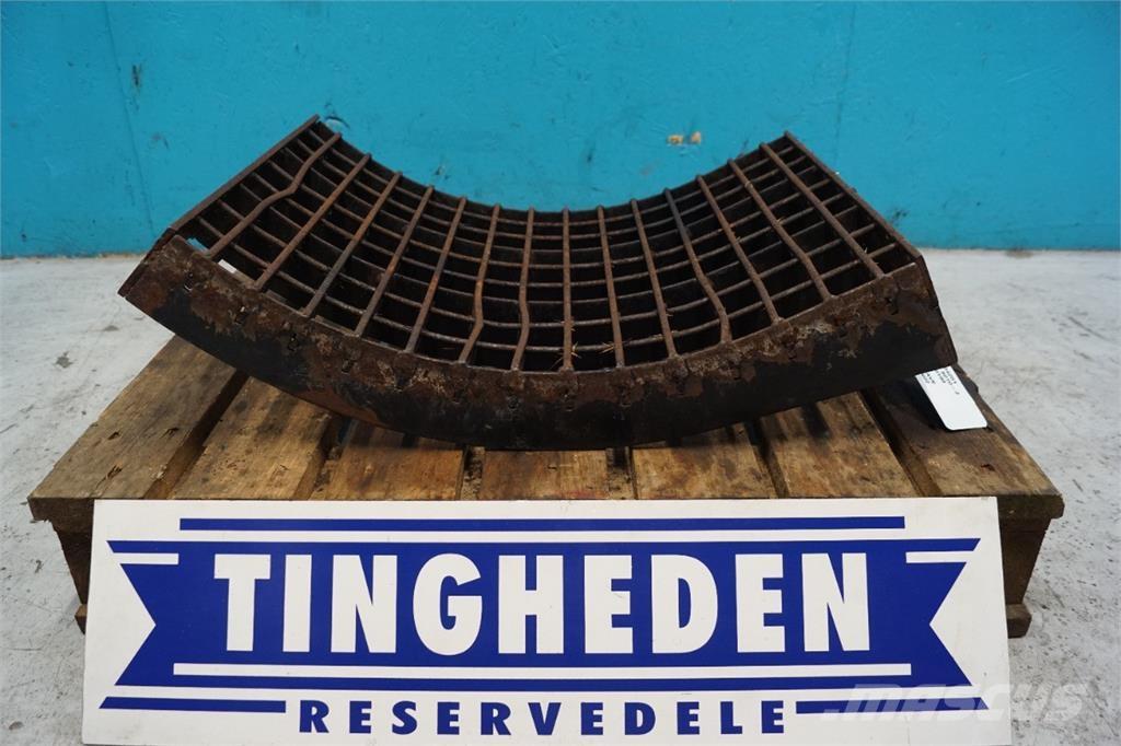 CASE 8010 Combine harvester accessories