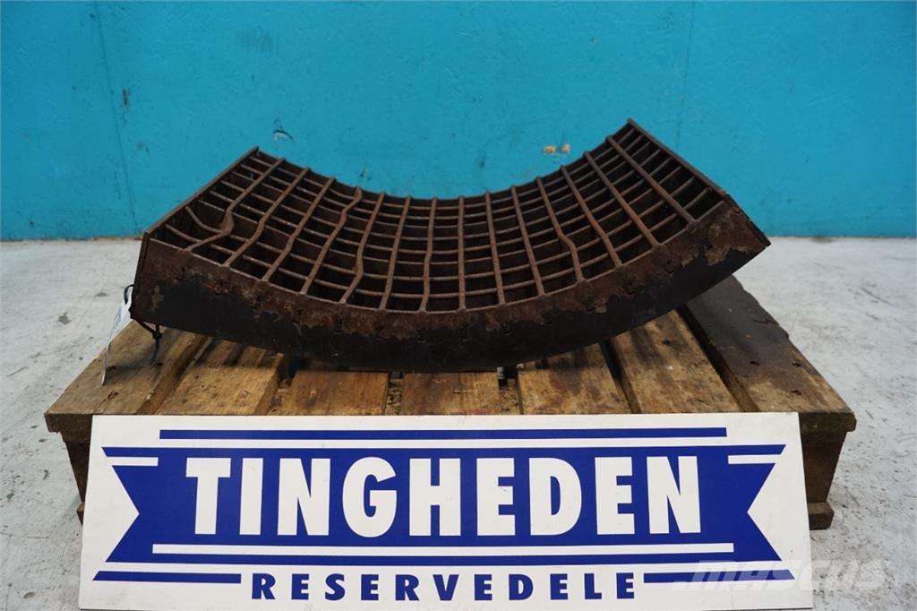 CASE 8010 Combine harvester accessories