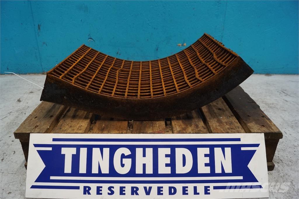 CASE 8010 Combine harvester accessories