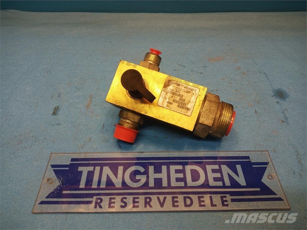 CASE 8010 Hydraulics