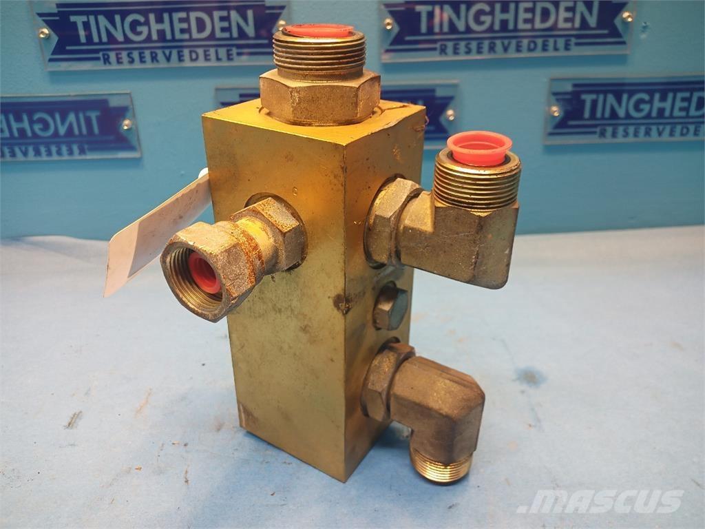 CASE 8010 Hydraulics