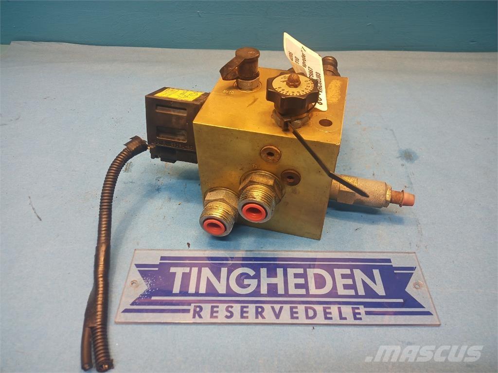 CASE 8010 Hydraulics