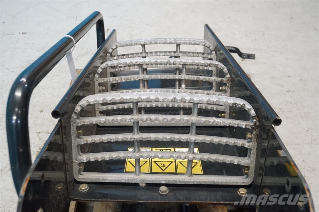 CASE 8010 Farm machinery