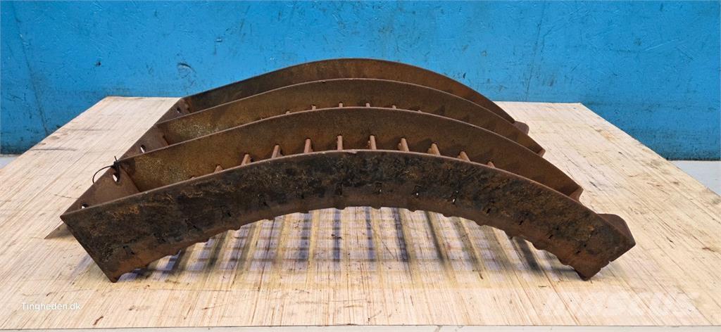 CASE 8010 Combine harvester accessories