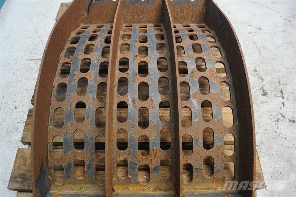 CASE 9010 Combine harvester accessories