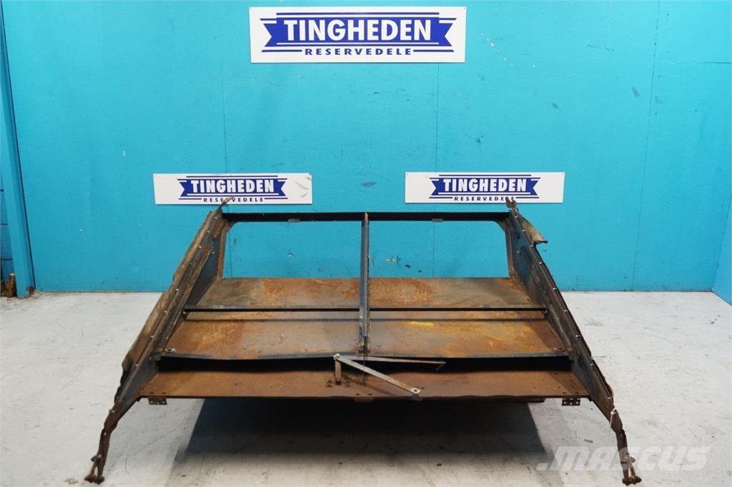 CASE 9230 Sand and salt spreaders