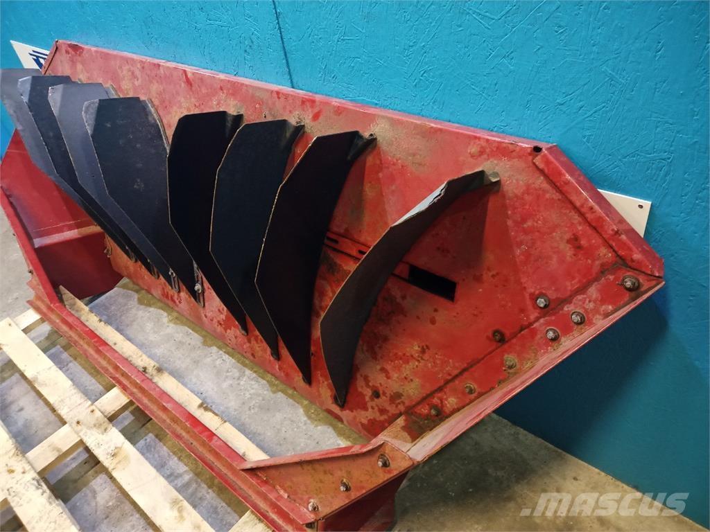 CASE CF60 Combine harvester accessories