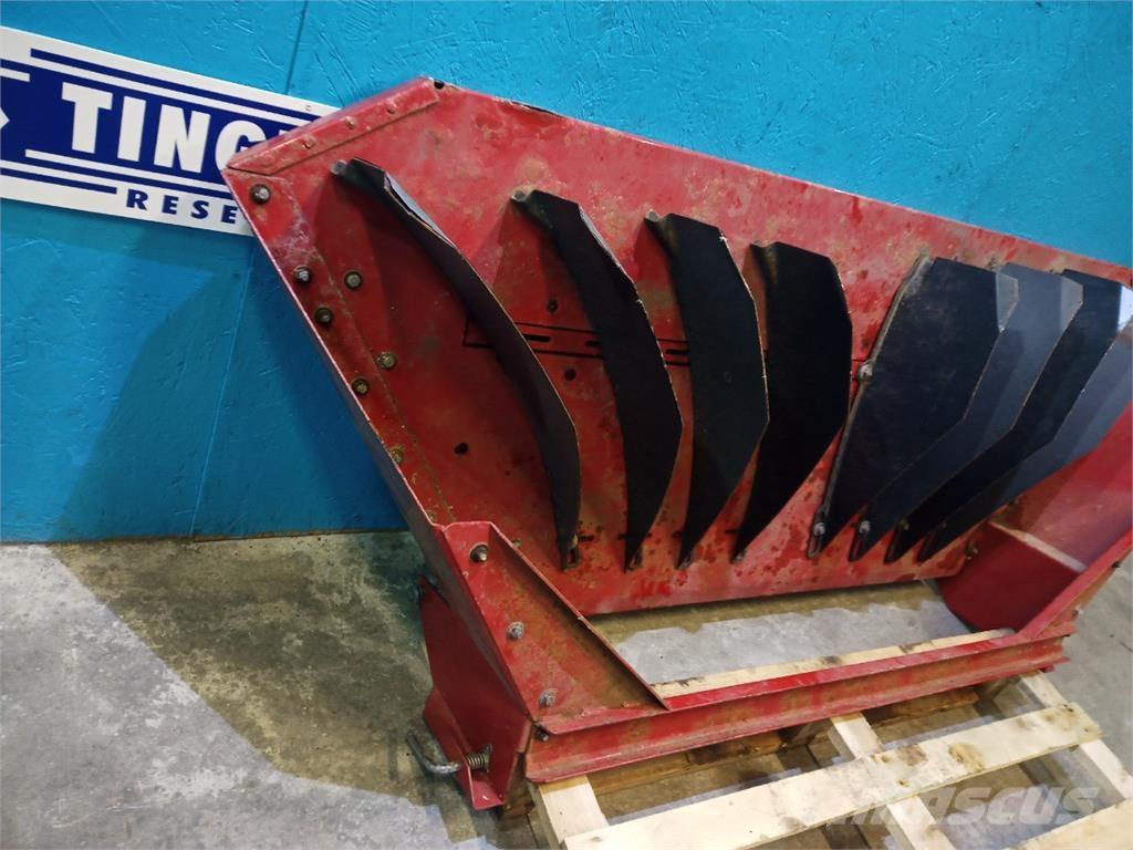 CASE CF60 Combine harvester accessories