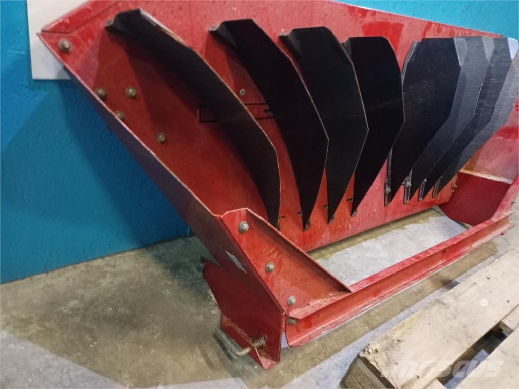 CASE CF60 Combine harvester accessories