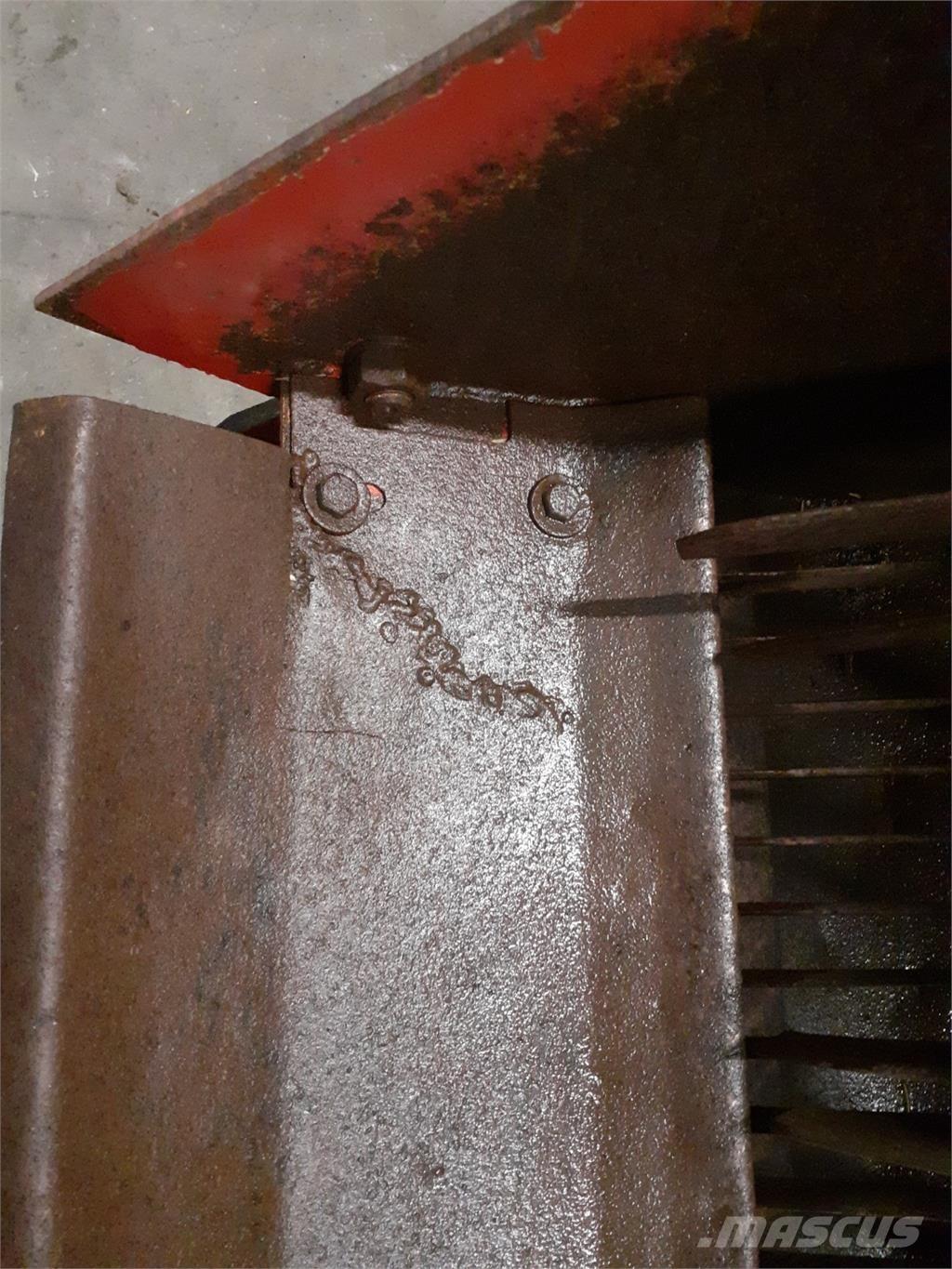 Case IH 1640 Combine harvester accessories