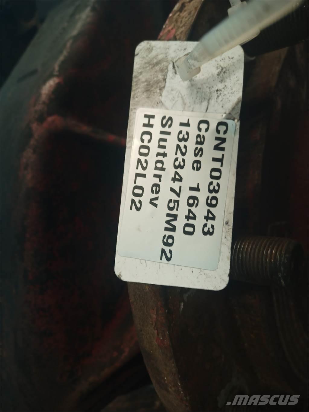 Case IH 1640 Combine harvester accessories