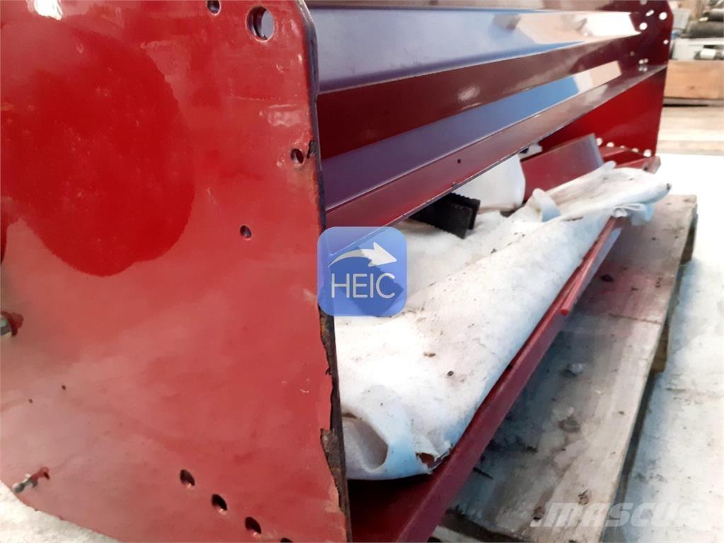 Case IH CF60 Combine harvester accessories
