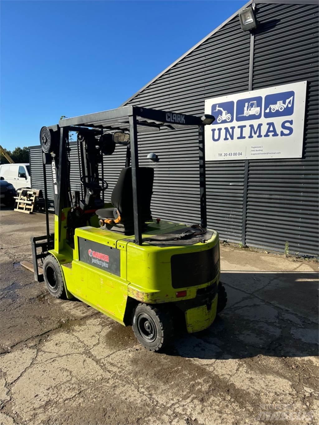 Clark CM25 Electric forklift trucks