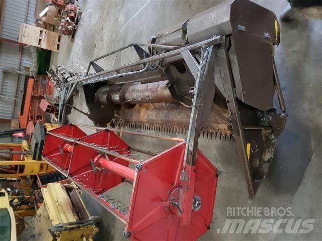 Dronningborg 12 Combine harvester accessories