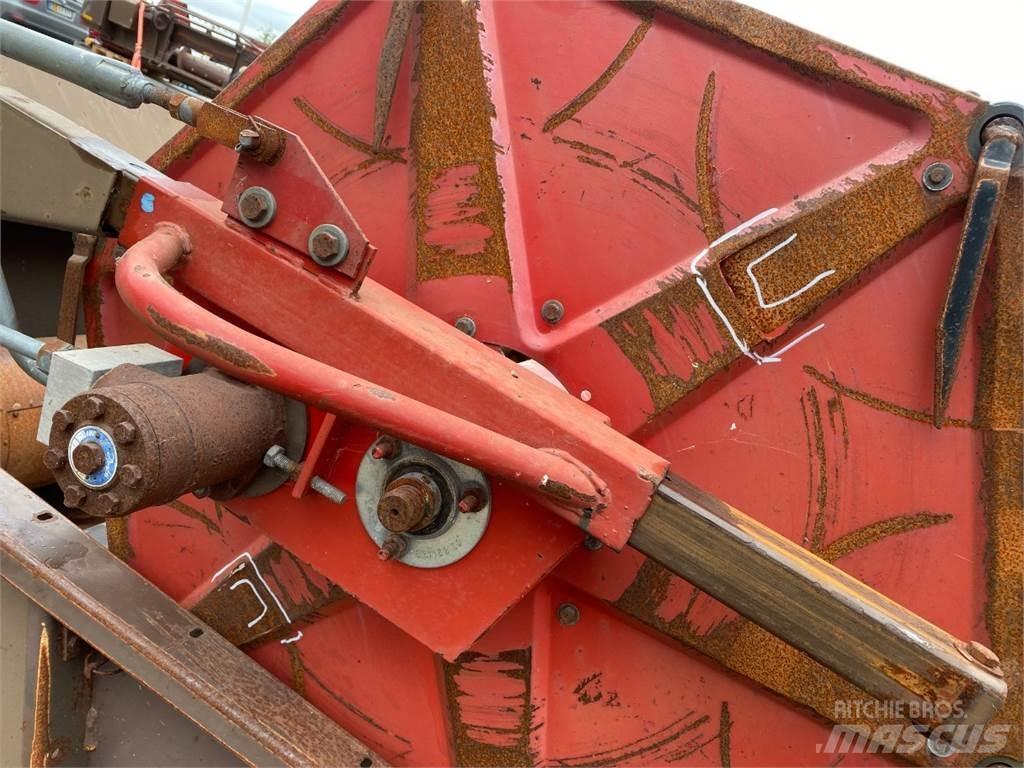 Dronningborg 16 Combine harvester accessories