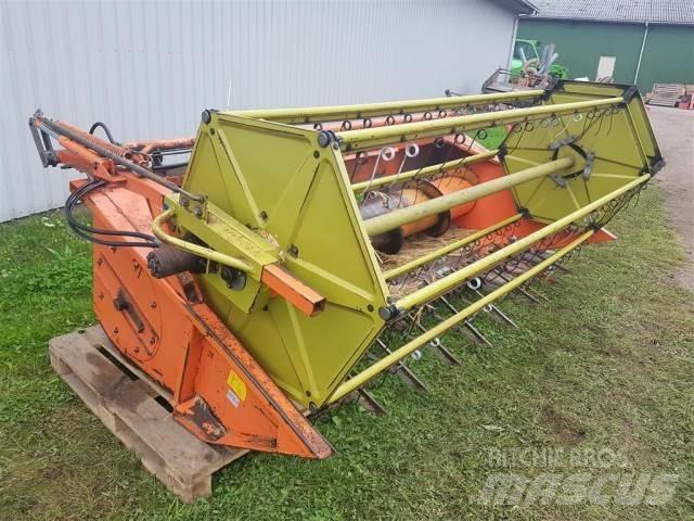 Dronningborg 9 Combine harvester accessories