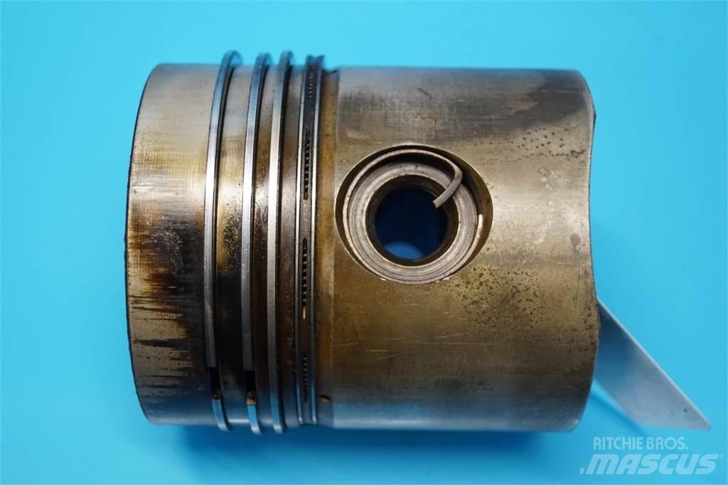 Ford 2701E Engines