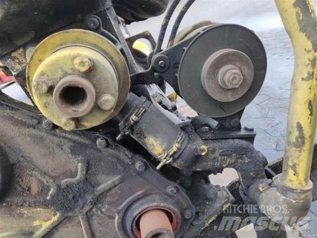 Ford 2715E Engines